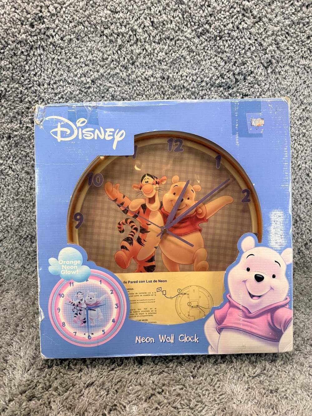 Disney Winnie the Pooh and Tigger Orange Neon Wall Clock KNG Vintage 2005
